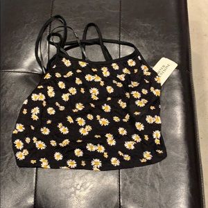 Daisy cross back top